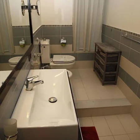 Cocus Bed & Breakfast 3*