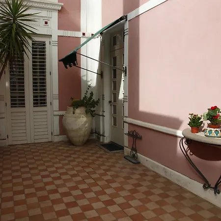 Bed & Breakfast Cocus 3*